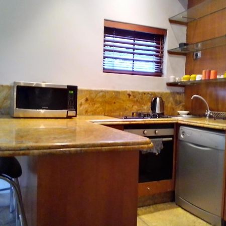Da Arden Guest House Йоханесбург Екстериор снимка